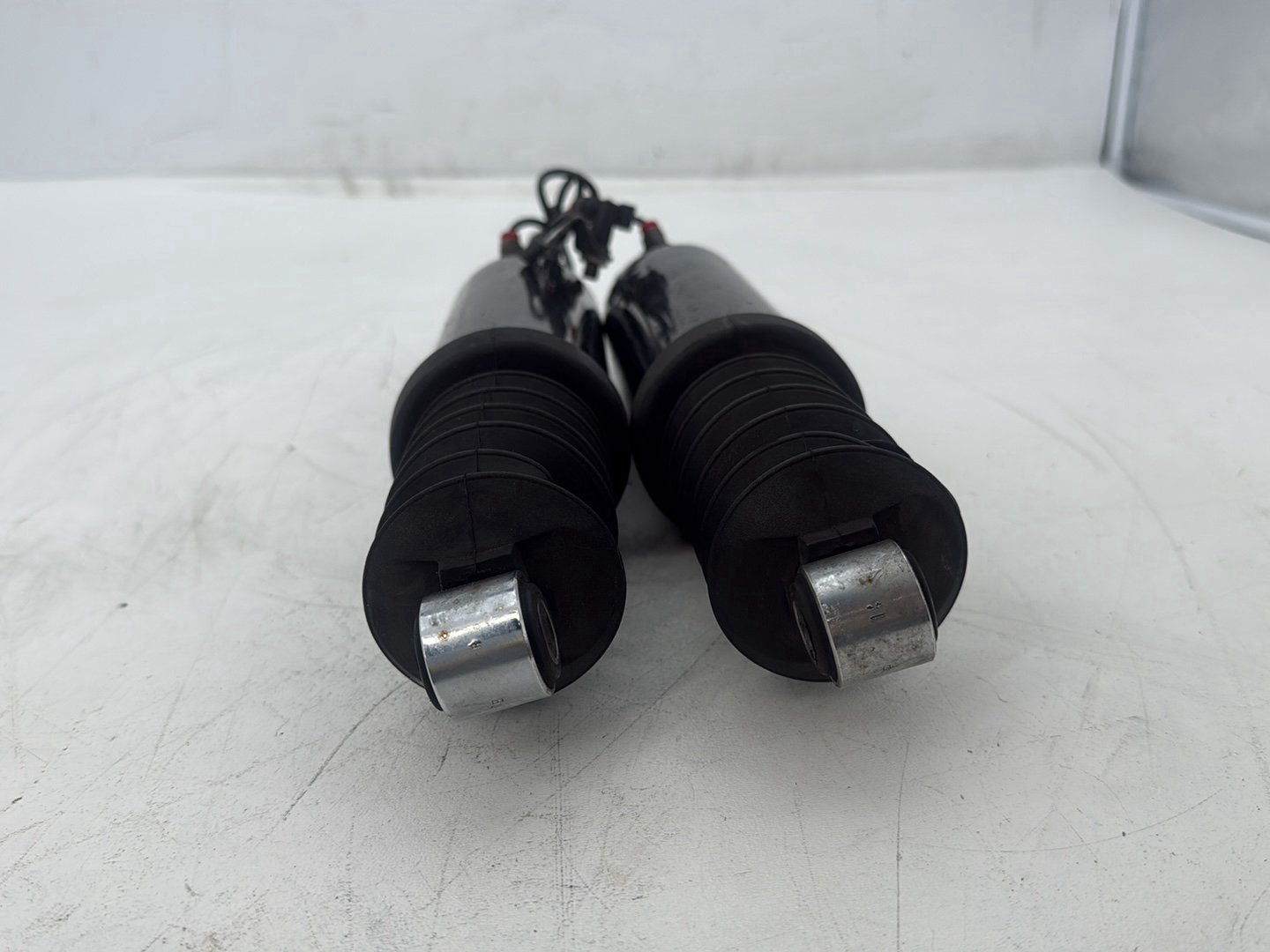 2011 Harley Electra Glide Ultra FLHTK OEM Rear Left Right Shock Absorbers 13"