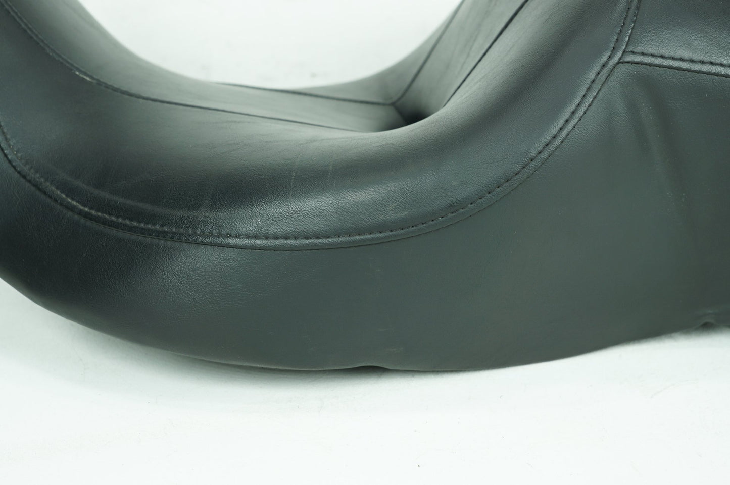 2007 - 2012 Harley-Davidson Touring Electra Glide Ultra Passenger Rider Driver Seat Saddle 52164-10