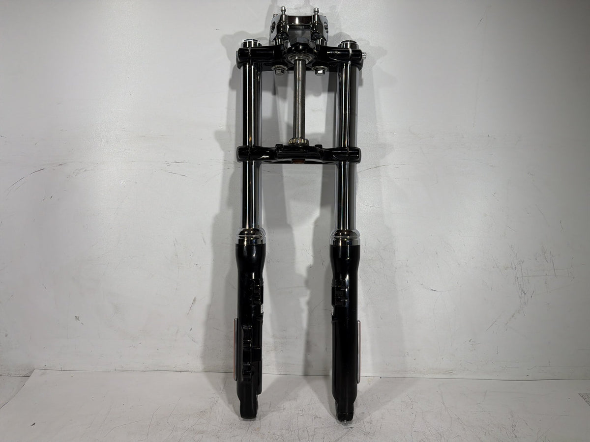 2017 Harley Dyna Street Bob OEM Front Triple Tree Set & LH RH Fork Legs Sliders