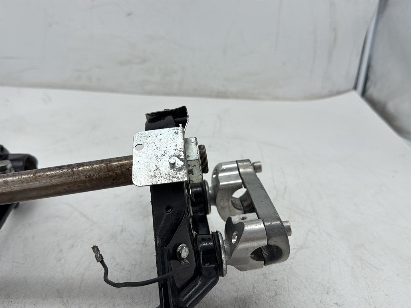 2007 Harley Road King Touring FLHR OEM Front Fork Upper Lower Triple Tree