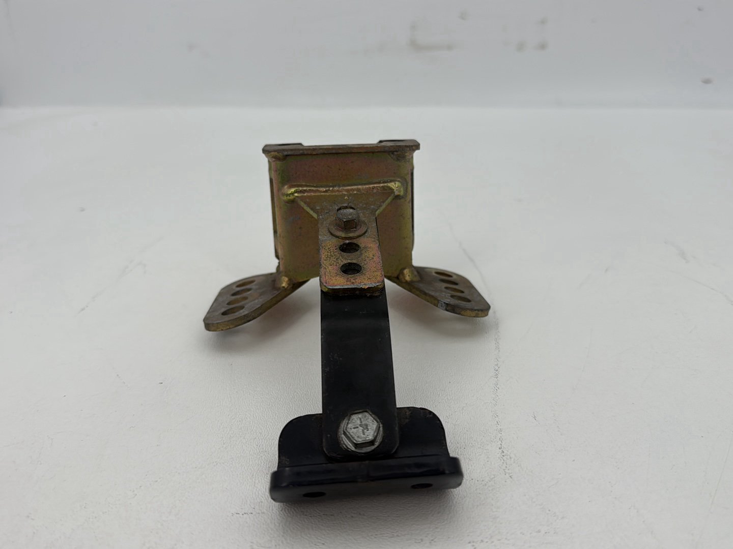 2007 - 2011 Harley-Davidson Touring Street Glide Driver Rider Backrest Bracket Mount 52589-09A 52589-09A
