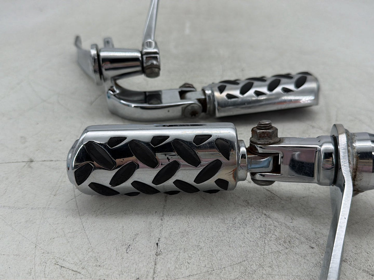 2008 Harley Dyna Fat Bob FXDF OEM Left Right Foot Brake Control Pegs