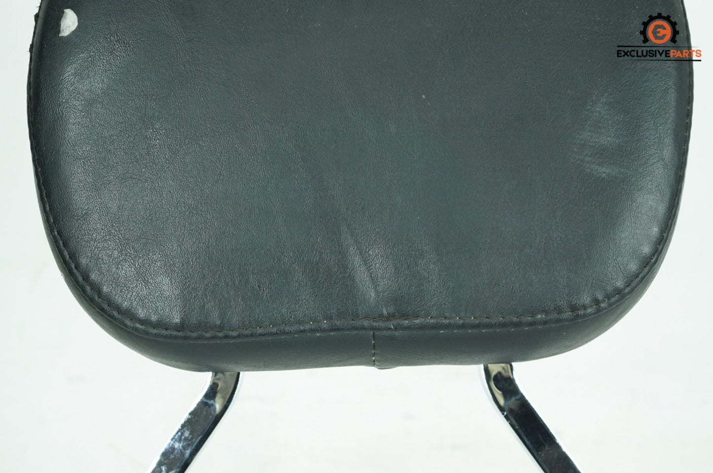 2000 - 2006 Harley-Davidson Softail Heritage Classic Rear Sissy Bar w/ Backrest Cushion Pad 52731-00