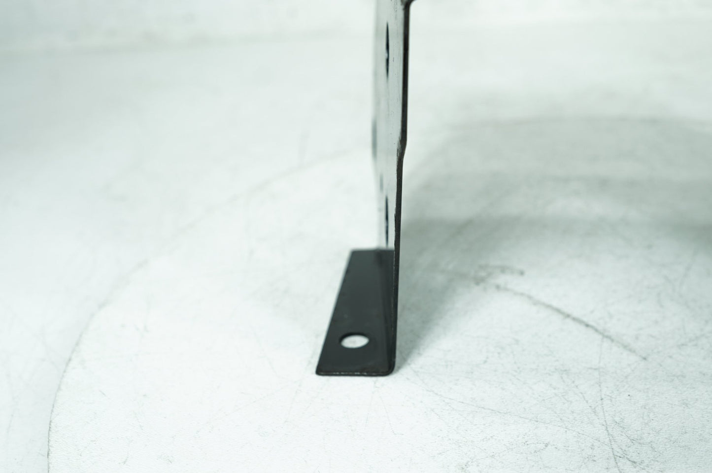 1999 - 2006 Harley-Davidson Touring Street Glide Battery Tray Bracket Holder Carrier  	66281-02A