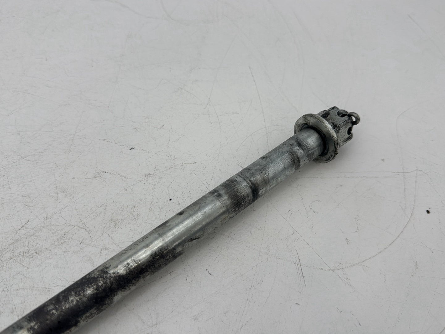 1999 - 2006 Harley-Davidson Touring Electra Glide Classic Rear Wheel Axle Bolt Shaft 41110-89
