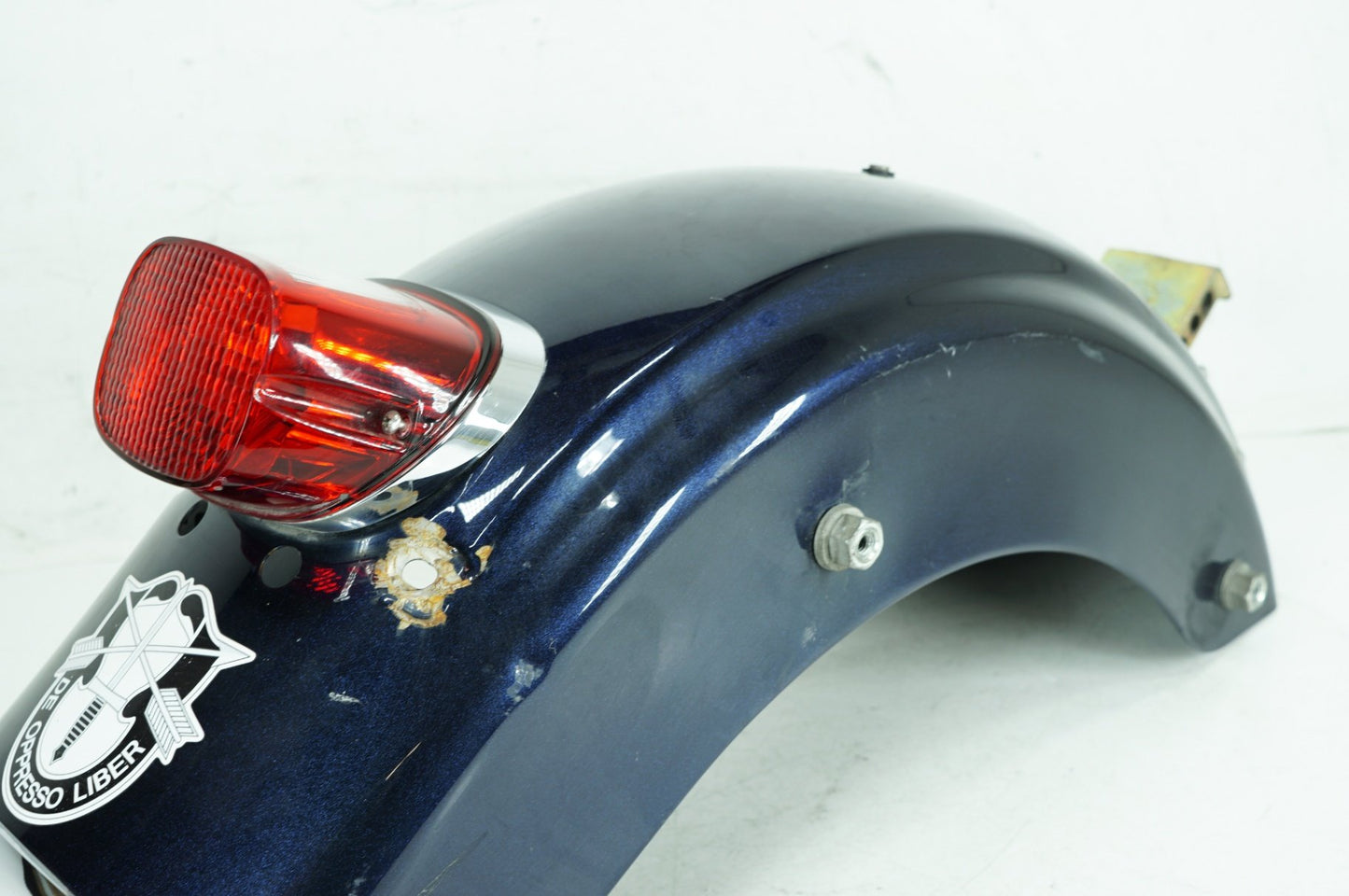 2008 - 2016 Harley-Davidson Touring Electra Glide Ultra Rear Wheel Fender Taillight Brake Lamp 59579-09