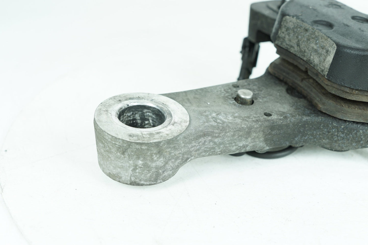 1999 - 2006 Harley-Davidson Touring Electra Glide Police Rear Back Brake Caliper 44080-02C