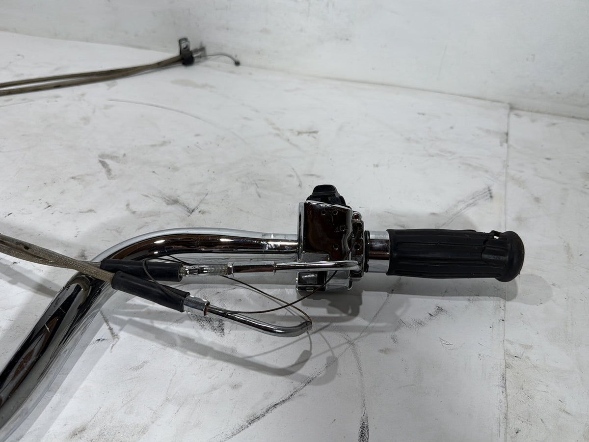 04 Harley Road King Touring Classic OEM Handlebars Left Right Switches Controls