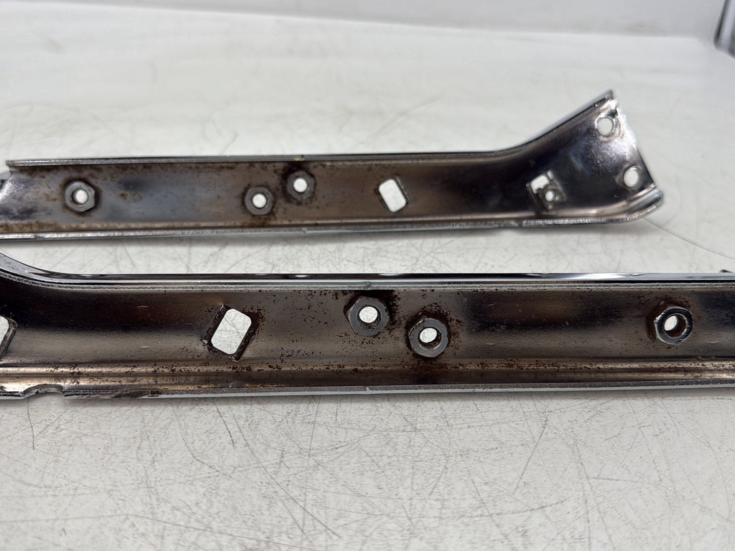 2006 Harley Electra Glide Touring Classic FLHTCI OEM Left Right Saddlebag Fender Struts Brackets