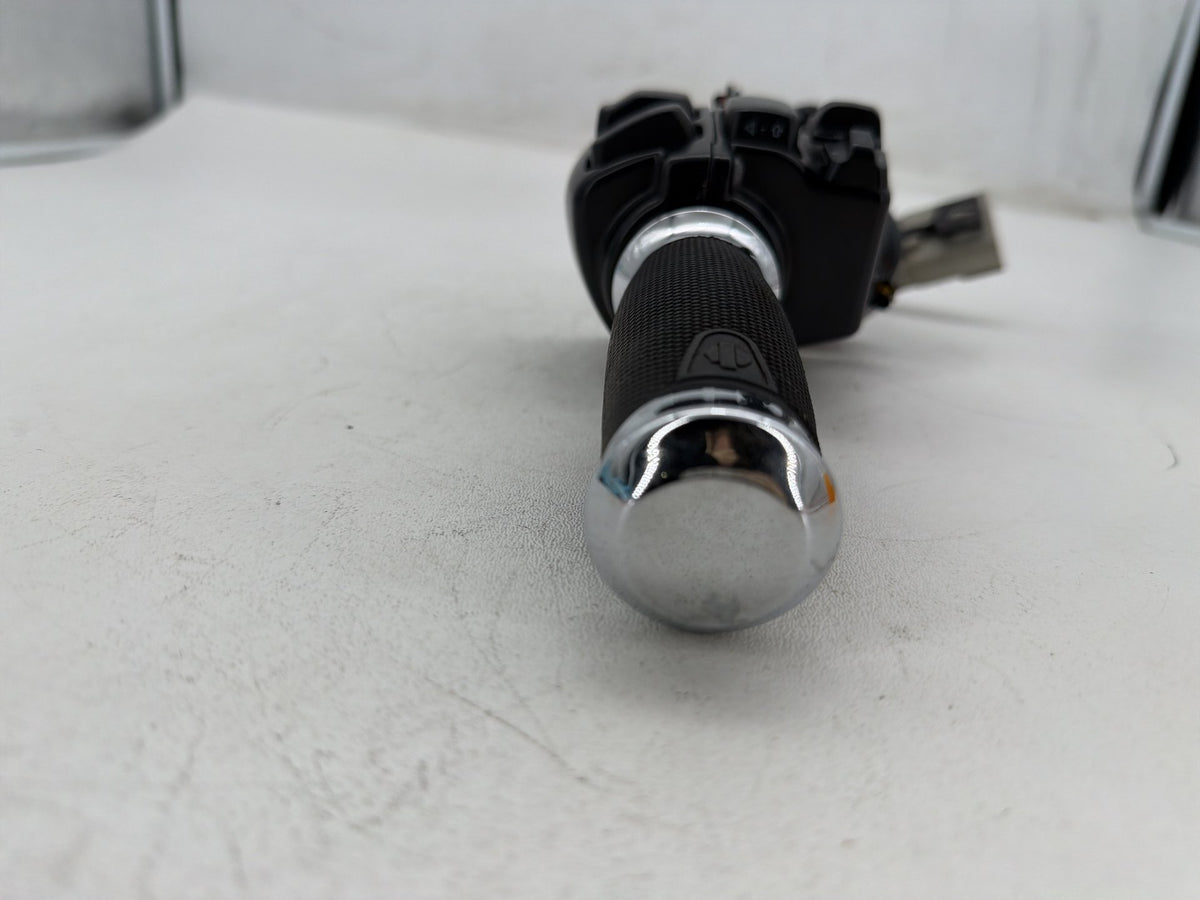 11 Harley Electra Glide Touring OEM Left Turn Signal Headlight Switches Controls