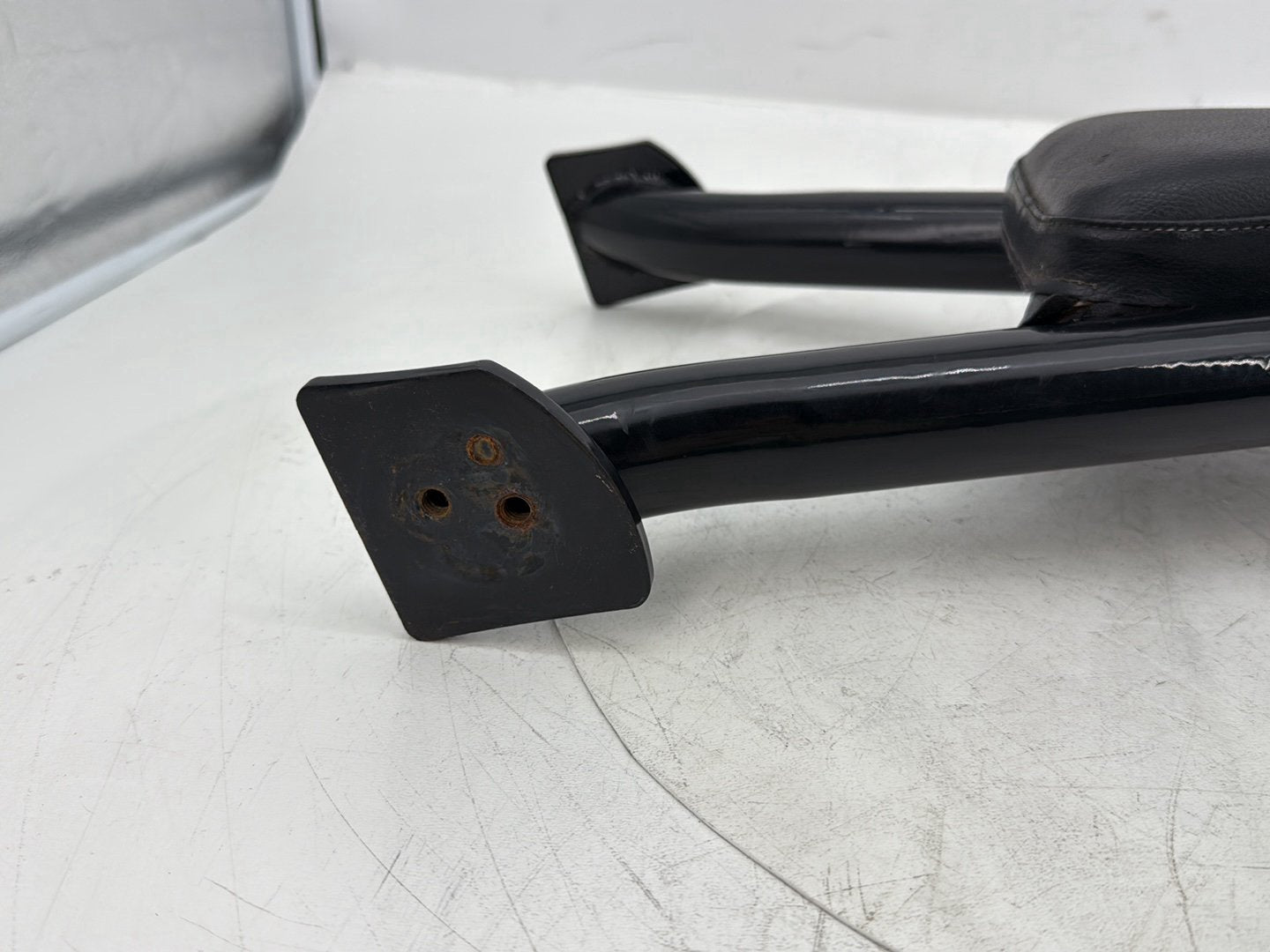 2008 Harley Electra Glide Touring Ultra Rear Sissy Bar w/ Backrest Cushion Pad