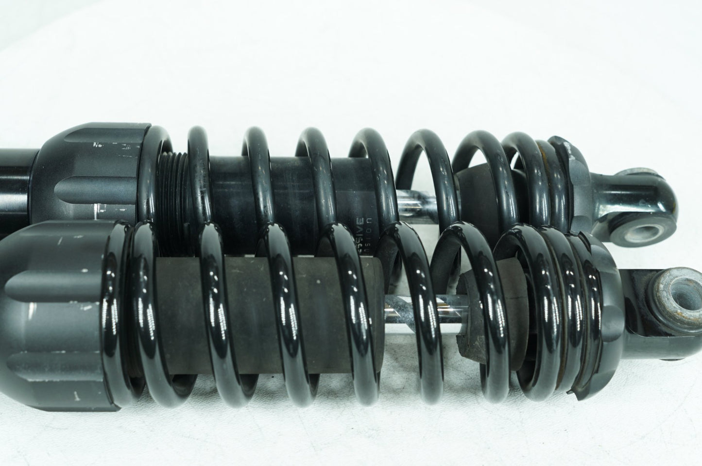 2019 - 2023 Harley-Davidson Touring Electra Glide Rear Left Right Shock Absorbers 444-4060 , 444-4060B