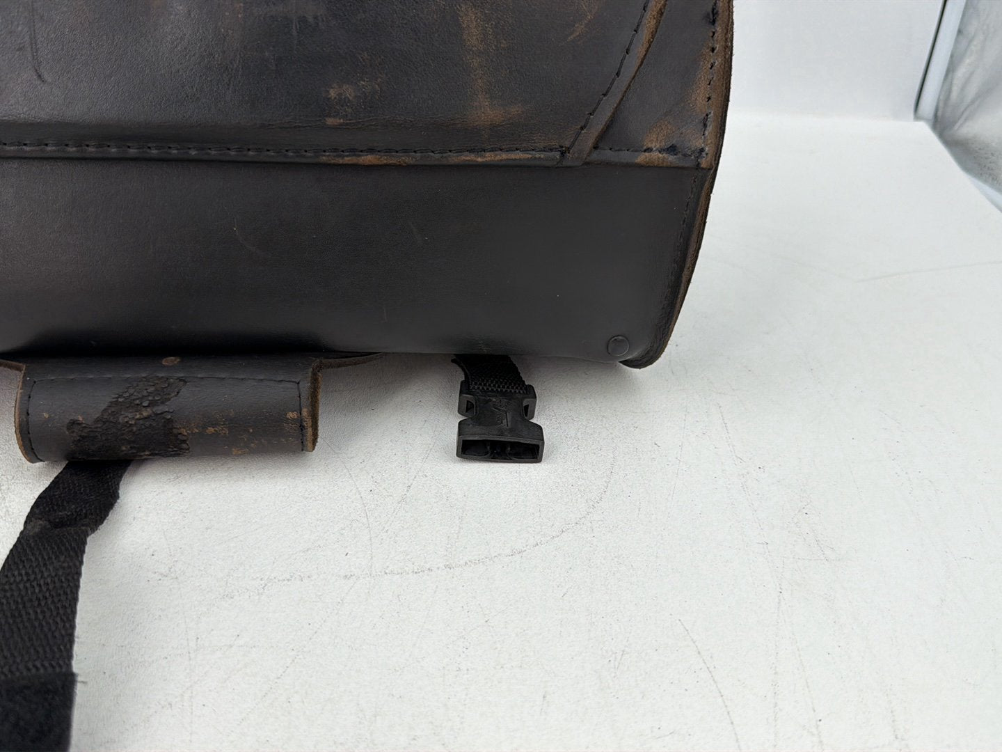 2007 - 2017 Harley-Davidson Dyna Super Glide Custom Front Onboard Tool Bag Leather Storage A120834-0