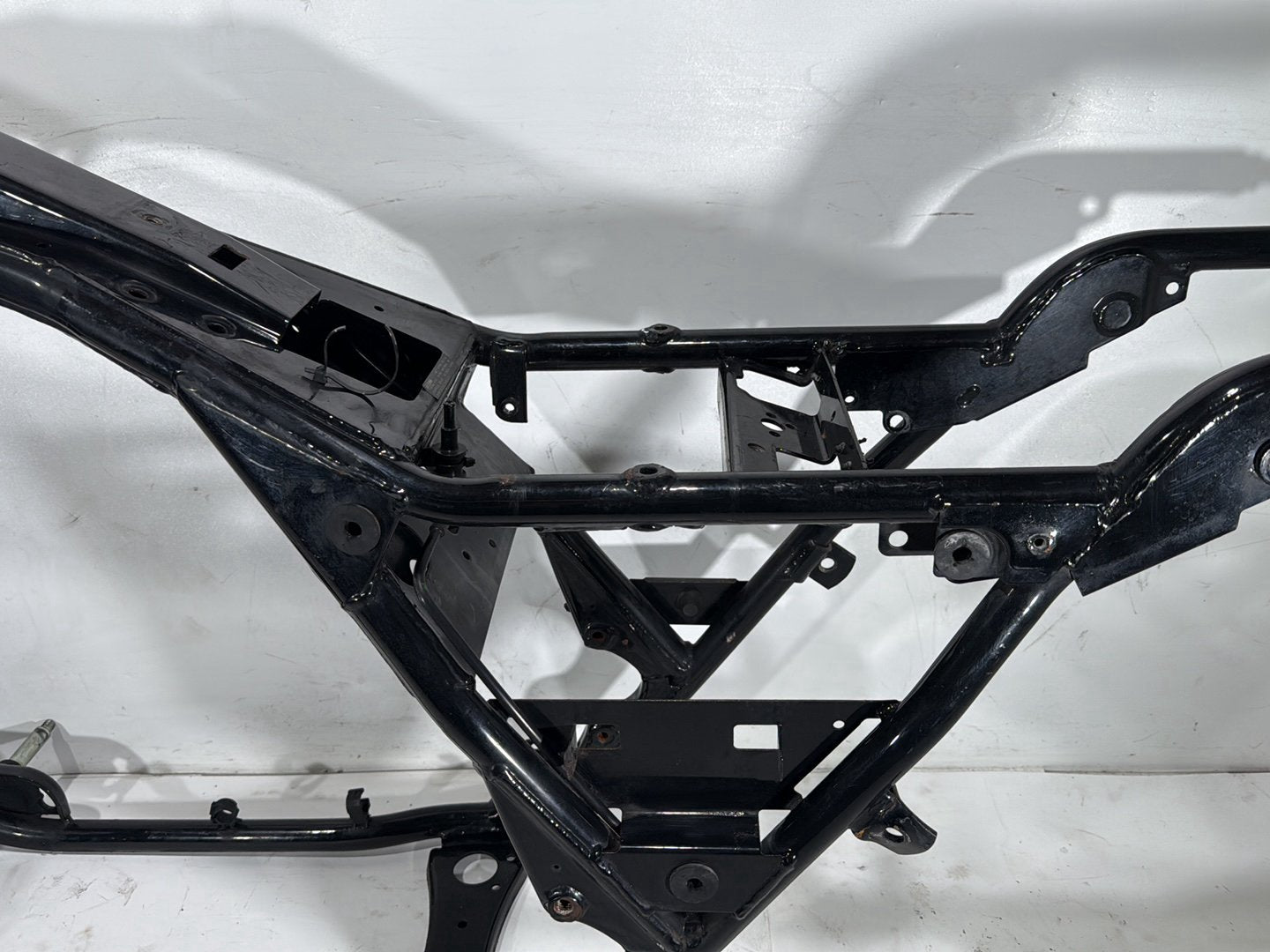 2004 Harley Road King Touring Classic OEM Body Main Frame Chassis CLN CLR