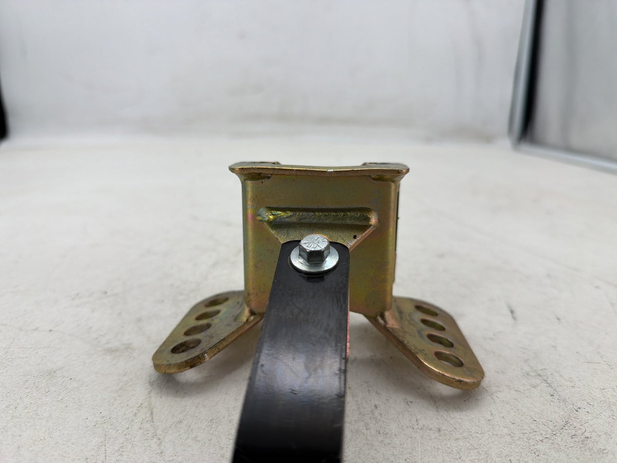 2004 Harley Road King Touring Classic Front Driver Rider Backrest Bracket Mount