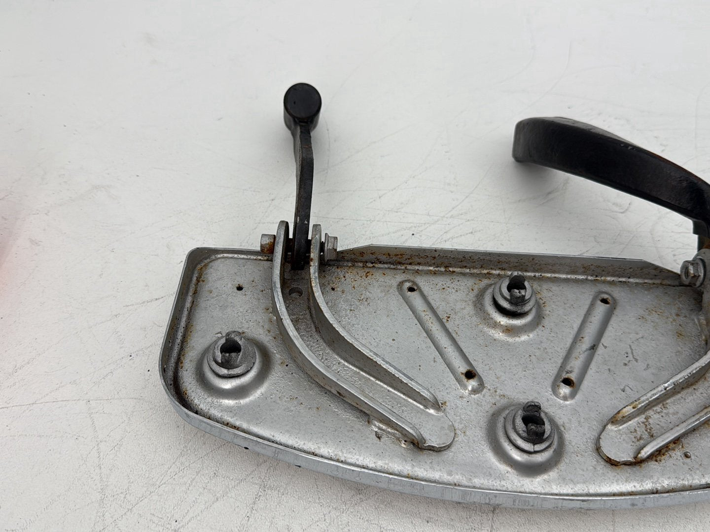 2006 Harley Touring FLHRI Road King OEM Left Right Driver Floorboard Foot Rest
