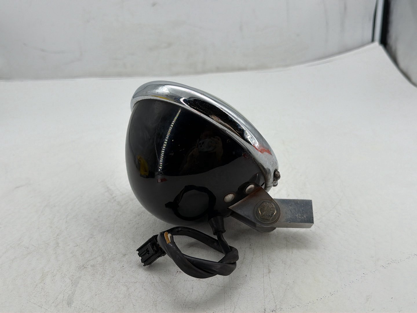 2009 Harley Dyna Street Bob FXDB OEM Headlight Headlamp Head Light Halogen