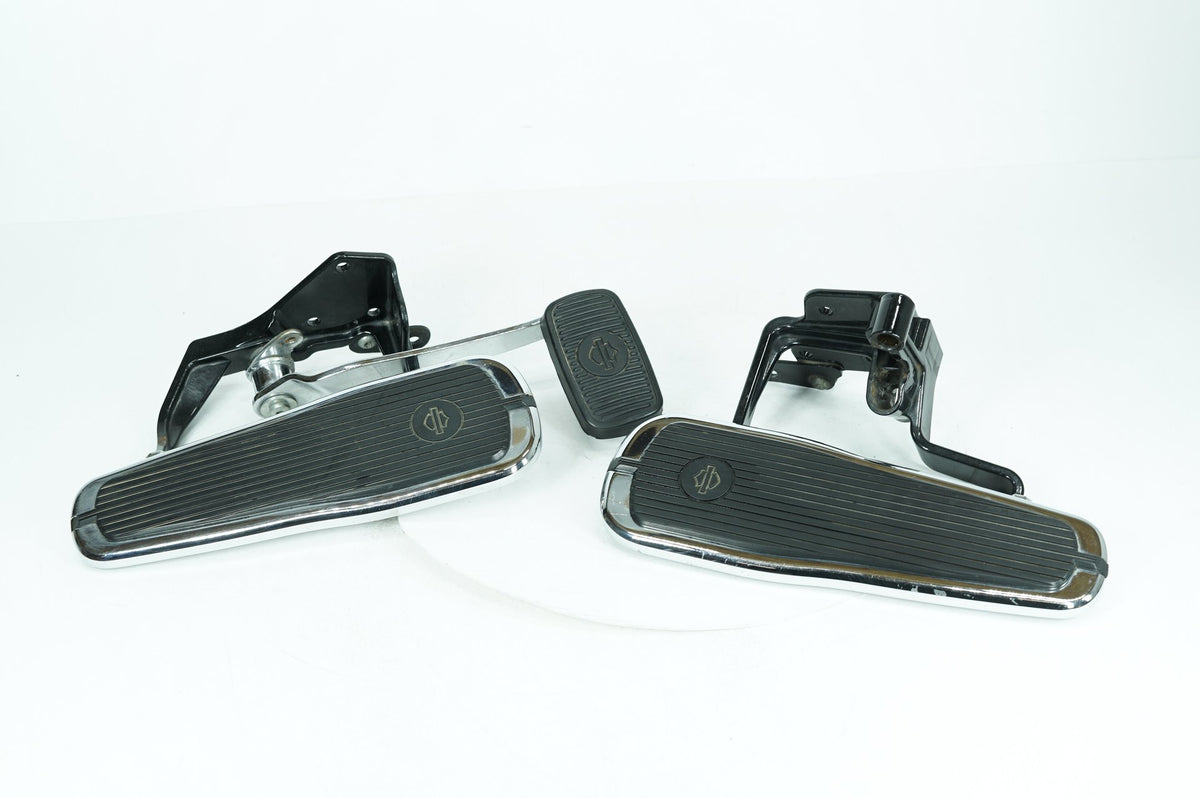 2006 Harley Softail FLSTNI Deluxe OEM Left Right Driver Floorboard Foot Rest