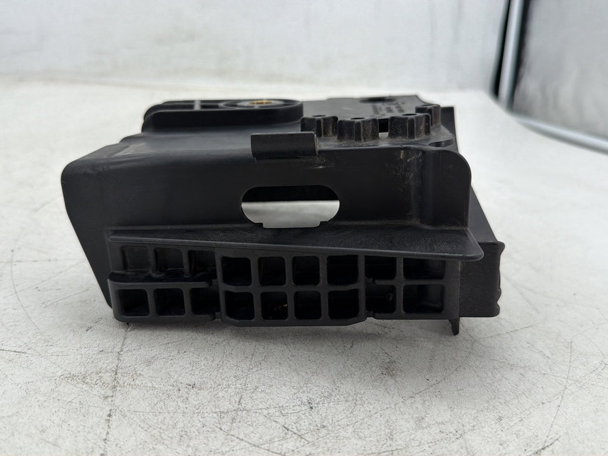 2007 Harley Dyna Street Bob FXDB OEM Battery Tray Bracket Holder Carrier