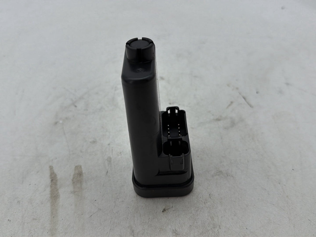 2011 Harley Road Glide Touring FLTRX OEM Turn Signal Security Module TSSM
