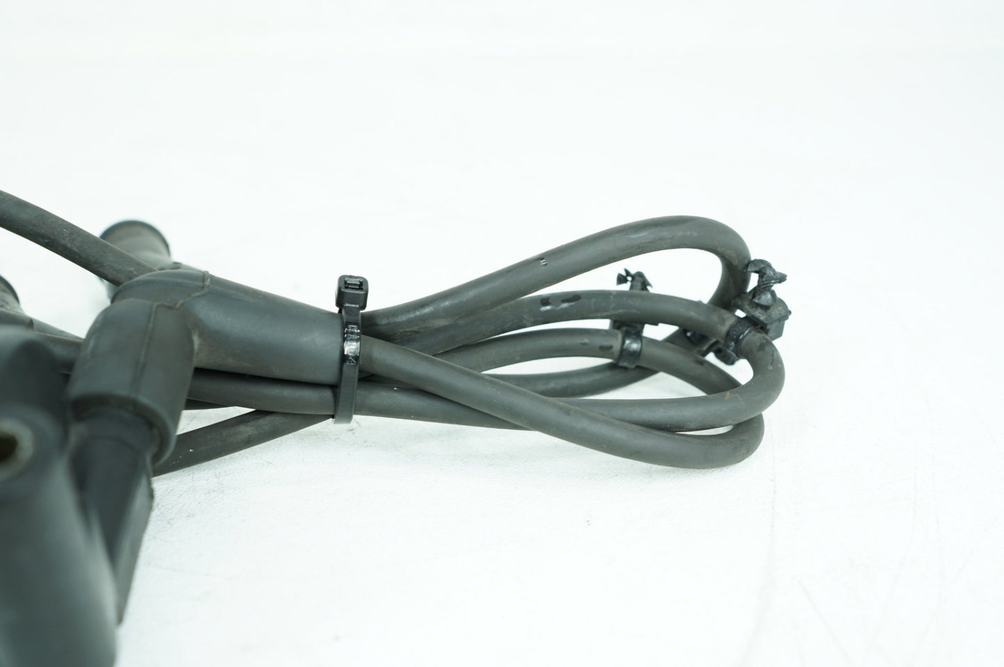 2011 - 2016 Harley-Davidson Touring Road King Classic Ignition Coil Spark Plugs Cable 31696-07A