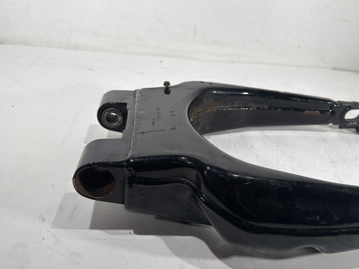 2018 Harley Electra Glide Touring Ultra FLHTCU OEM Rear Fork Swingarm Swing Arm