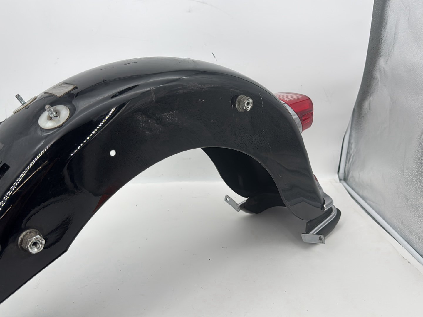 1999 - 2006 Harley-Davidson Touring Electra Glide Classic Rear Wheel Fender Taillight Brake Lamp 59579-01B
