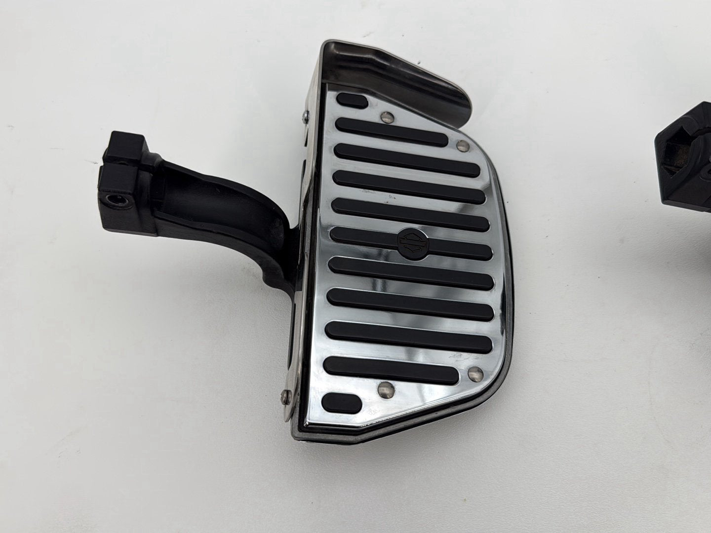 2007 Harley Softail Heritage Classic FLSTC OEM Left & Right Passenger Floorboard Foot Rest