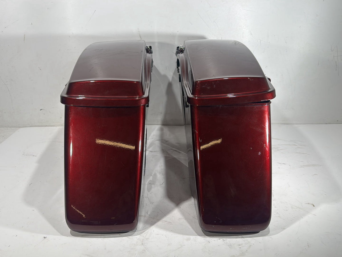 2014 Harley Street Glide OEM Left 1 Saddlebag Luggage NO Key SCRATCHED