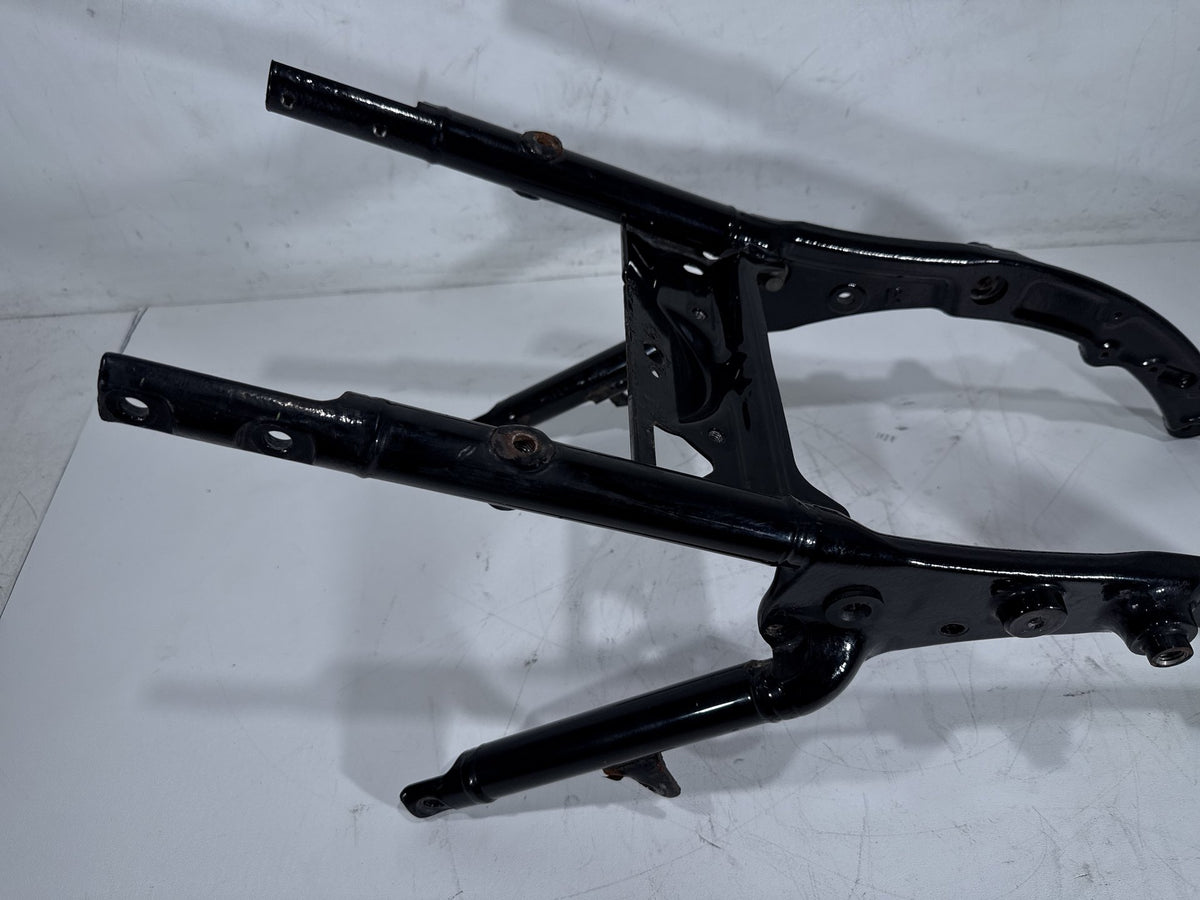 2011 Harley Road King Touring FLHR OEM Rear Back Sub Frame Rail Bar 48079-09BHP