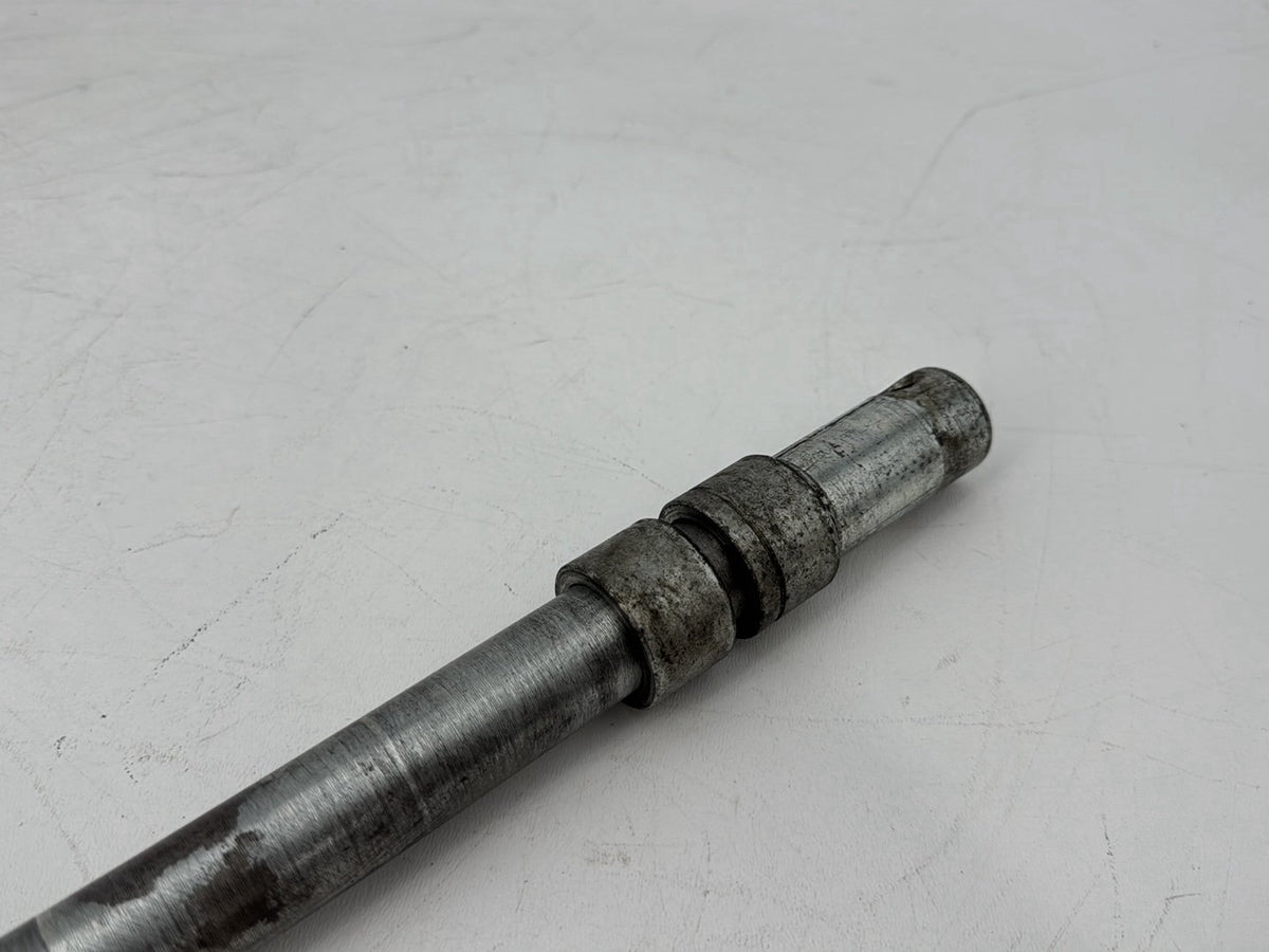 1999 - 2006 Harley-Davidson Touring Electra Glide Classic Front Wheel Axle Bolt Shaft 43364-00