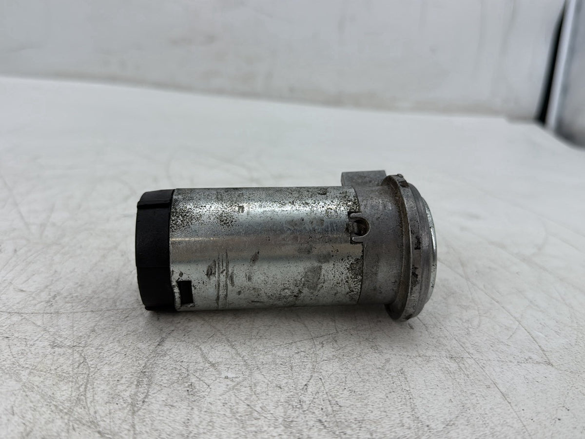 2005 Harley Electra Glide Touring Ultra FLHTCUI OEM EVAP Vapor Charcoal Fuel Emission Canister