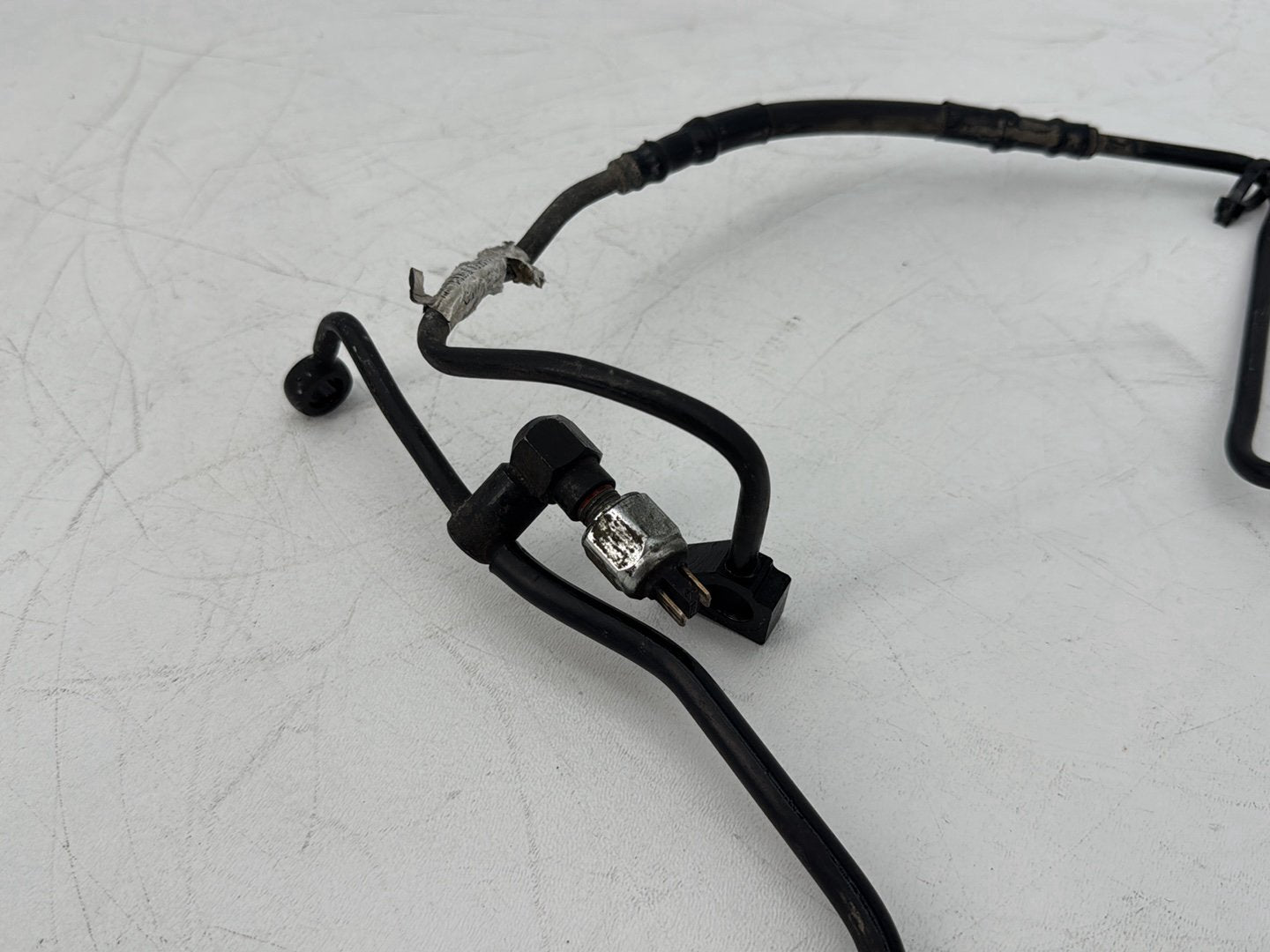 2008 - 2016 Harley-Davidson Touring Electra Glide Ultra Rear Brake Hose Line Pipe ABS
