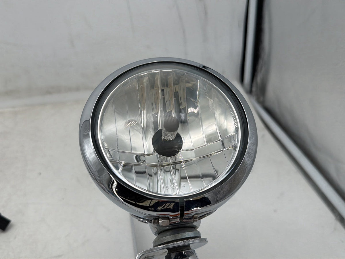 2011 Harley Electra Glide Touring Ultra OEM Front Turn Signal Indicators Aux Light Bar