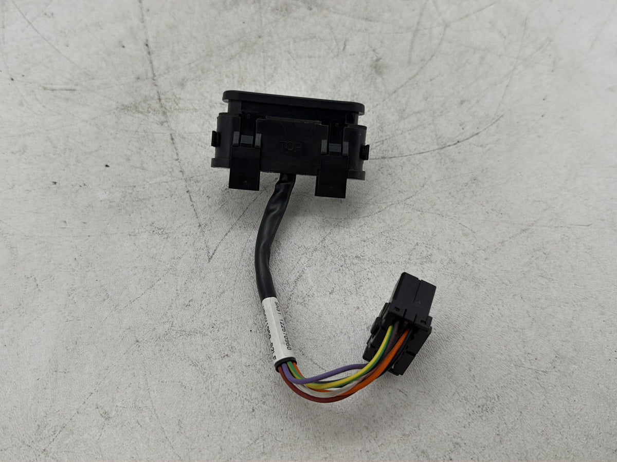 2013 Harley Electra Glide Touring CVO Screamin Eagle OEM Dash Indicator Lamp Wire Plug In