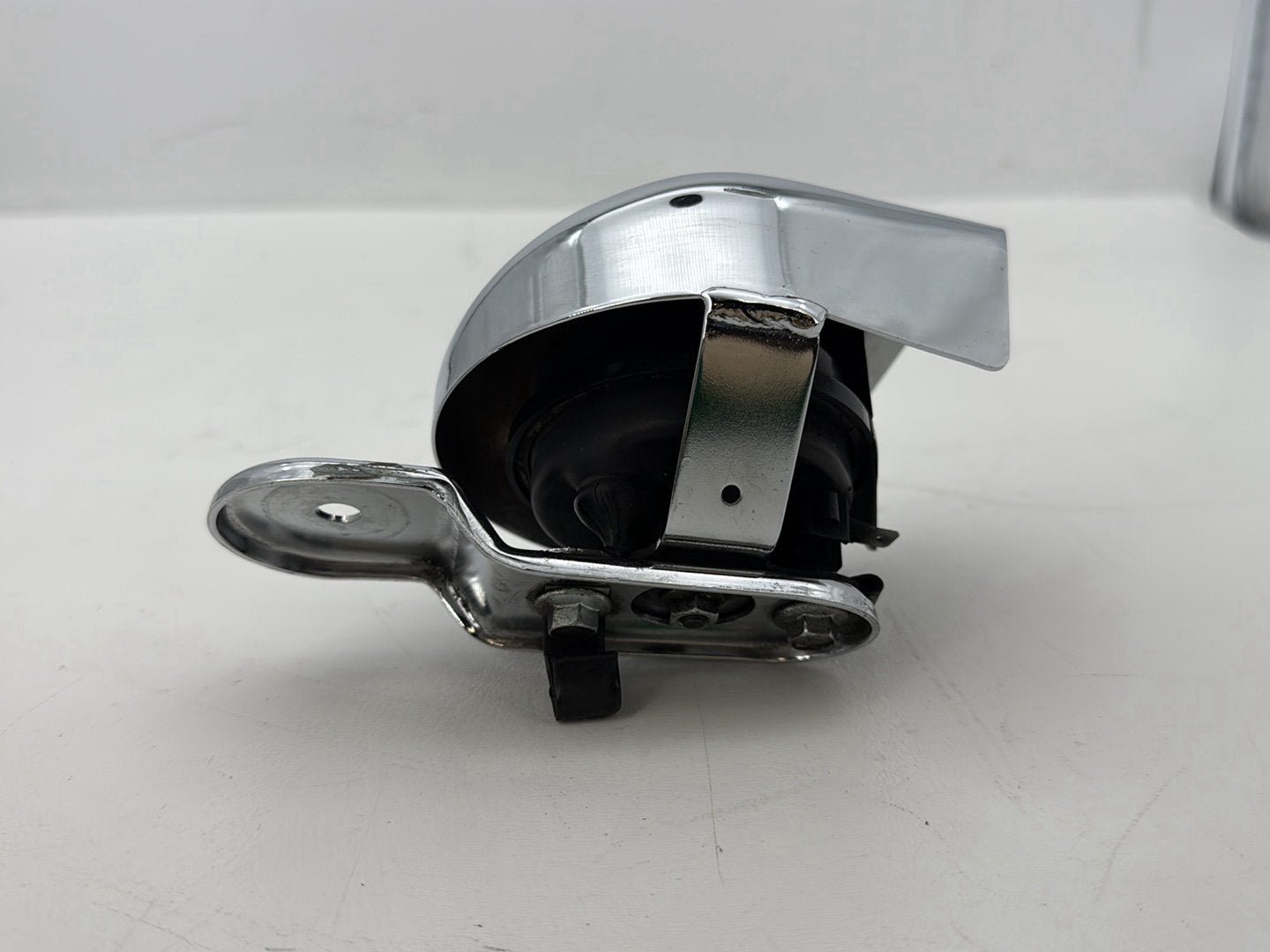 2009 Harley Sportster XL1200C 1200 Custom OEM Horn Signal Klaxon Chrome Cover