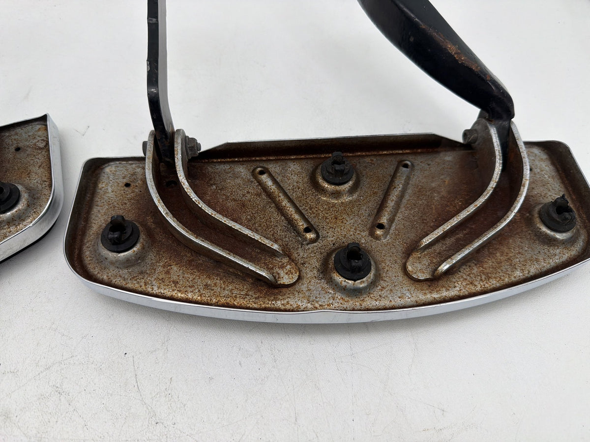 02 Harley Electra Glide Touring FLHT OEM Left Right Driver Floorboard Foot Rest
