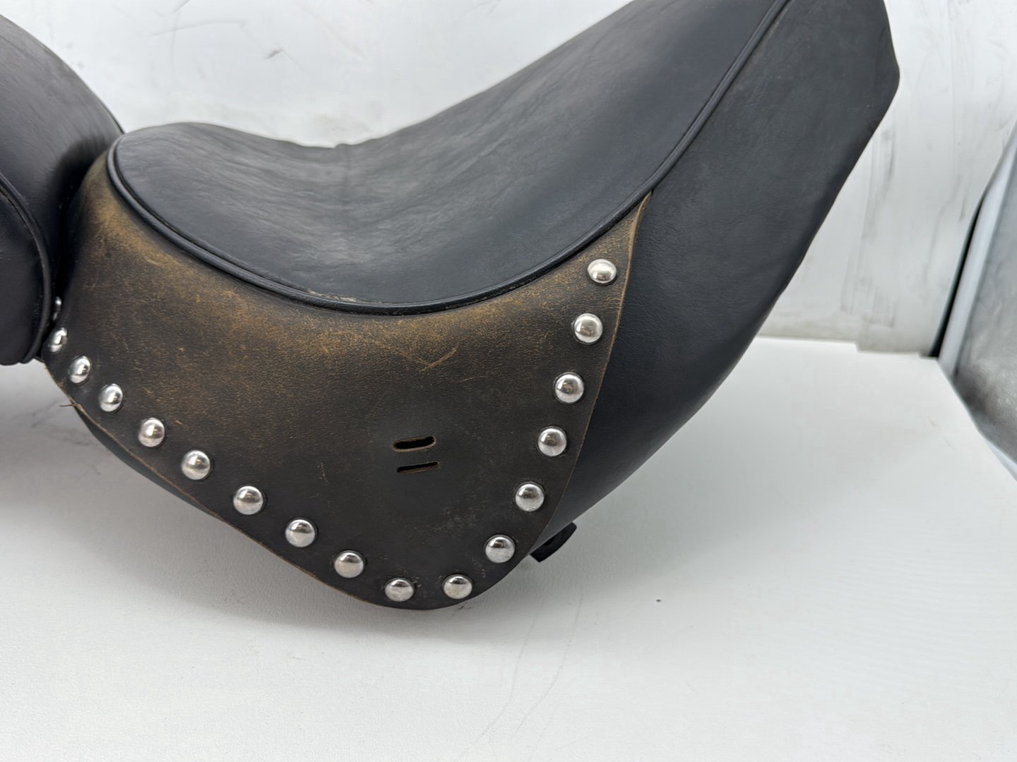 1991 Harley Heritage Softail Classic FLSTC OEM Passenger Rider Driver Seat Saddle