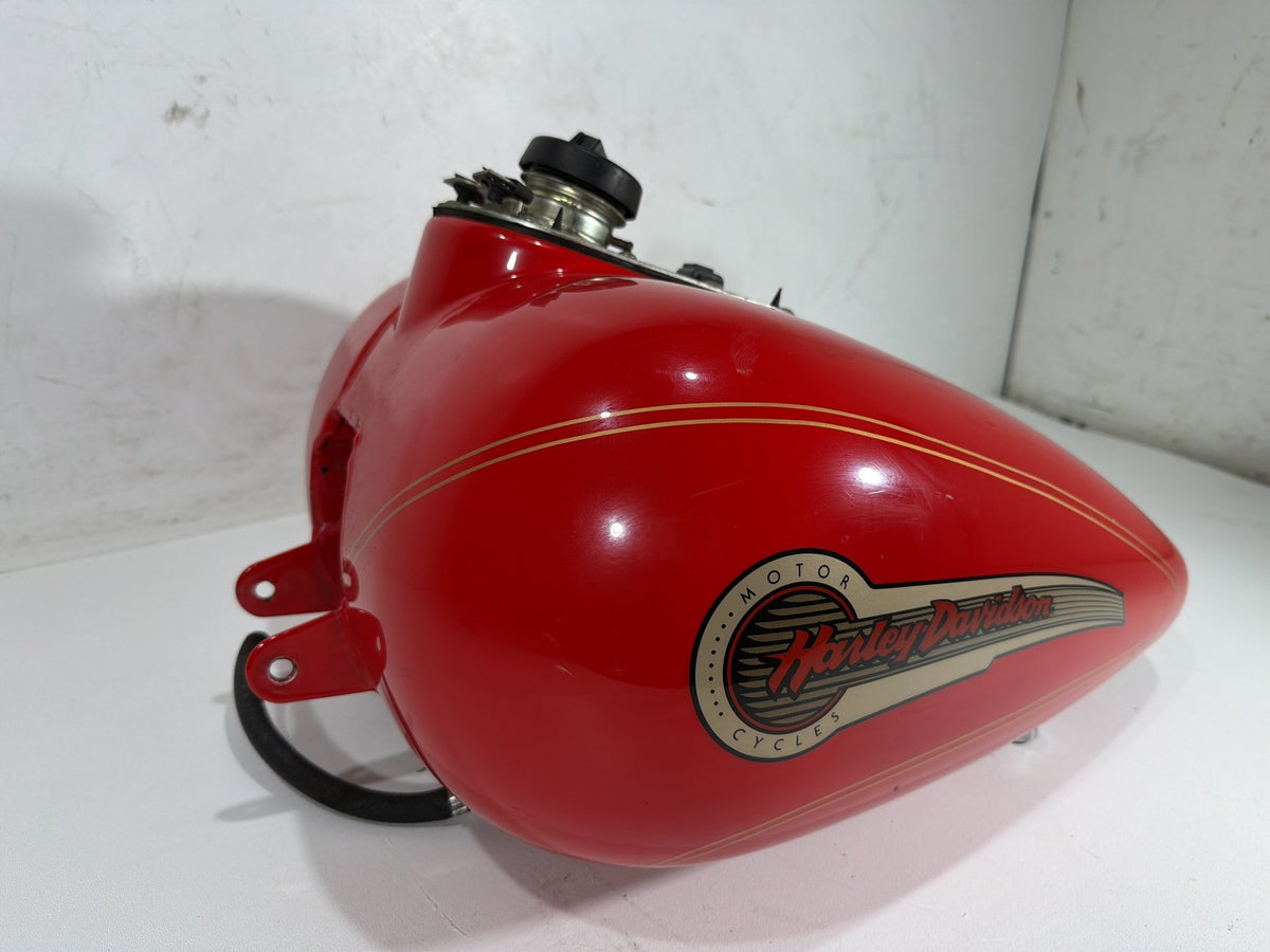 2004 Harley Electra Glide Touring Fuel Gas Tank Gasoline Reservoir w/ Fuel Pump