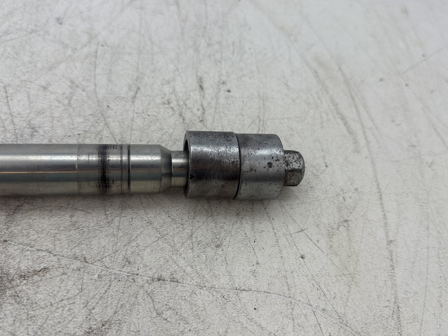 2004 Harley Road King Touring Custom FLHRSI OEM Front Wheel Axle Bolt Shaft