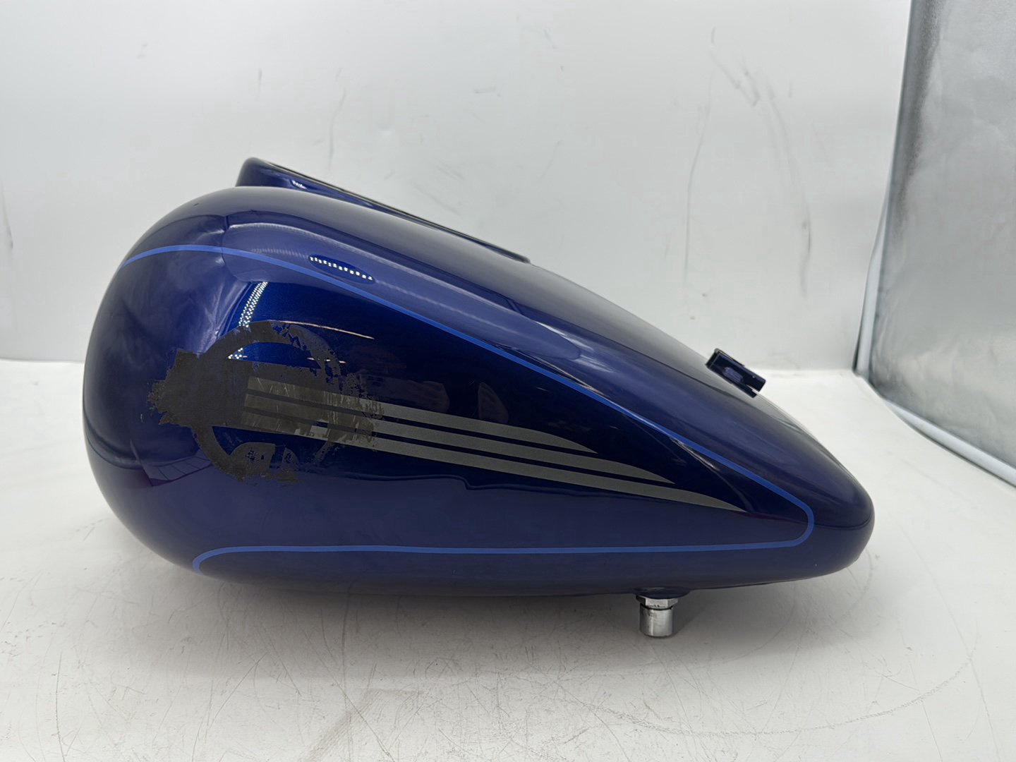2007 Harley Touring FLHTCU Electra Glide Ultra OEM Fuel Gas Tank Gasoline Reservoir