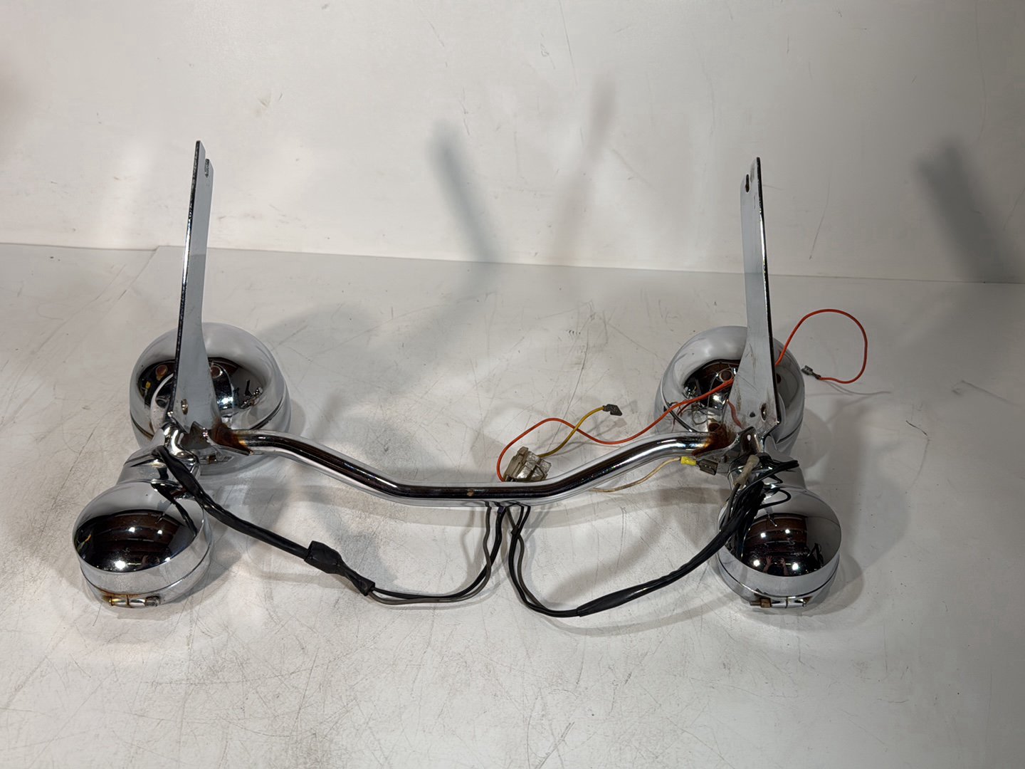1984 - 1998 Harley-Davidson Touring Electra Glide Classic Front Turn Signal Indicators Aux Light Bar