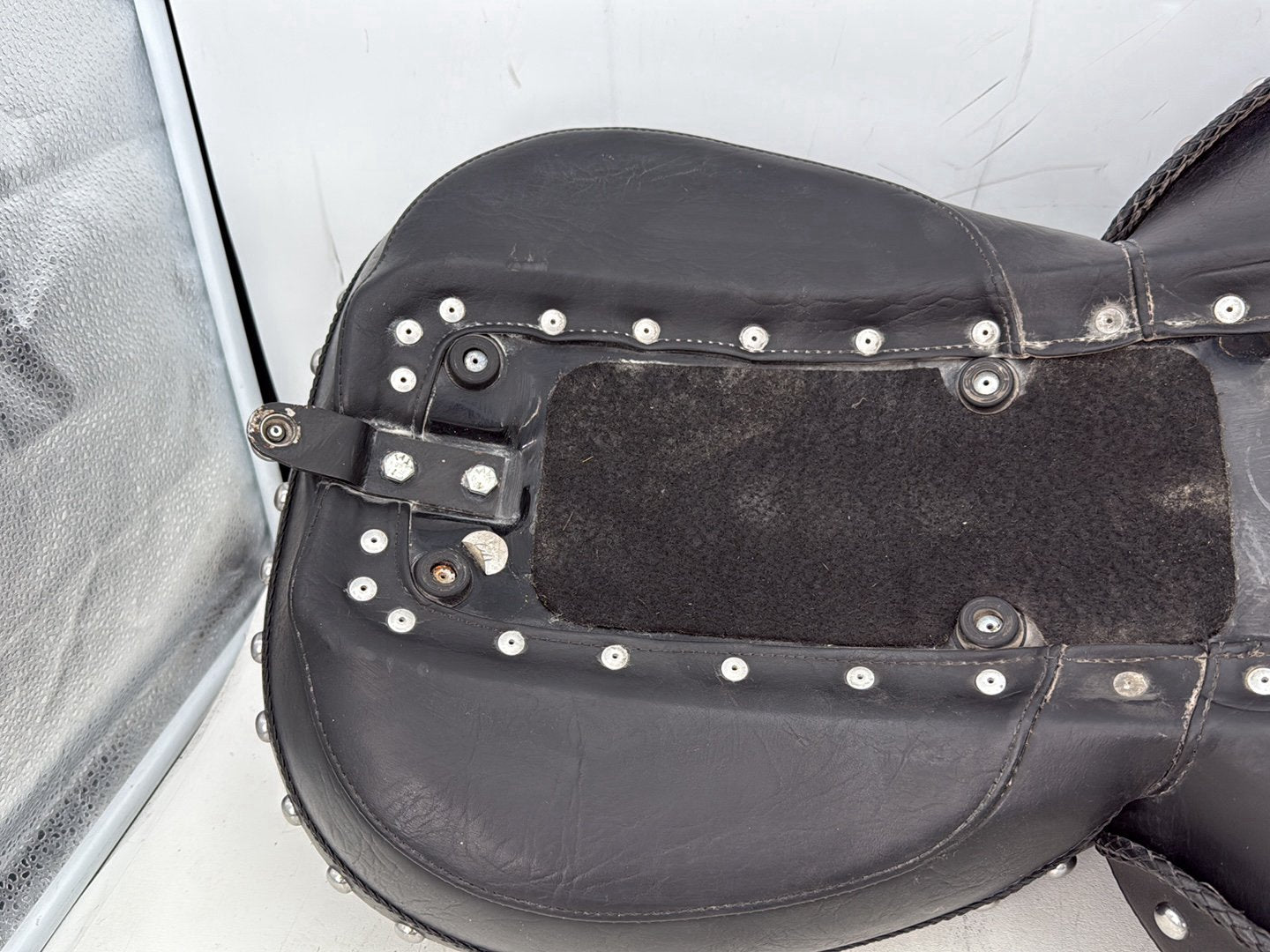2000 Harley Softail FLSTC Heritage Classic OEM Passenger Rider Driver Seat Saddle