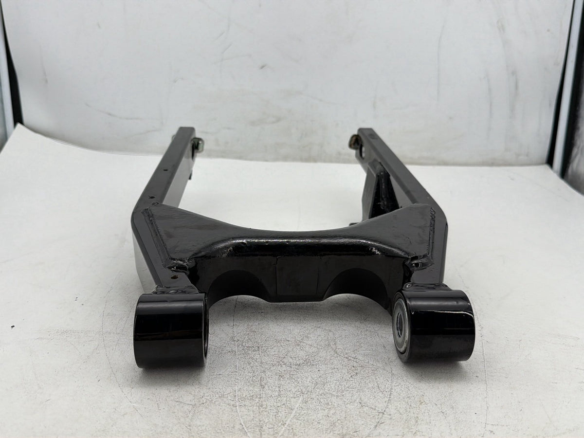 2005 Harley Dyna Wide Glide FXDWG OEM Rear Fork Swingarm Swing Arm