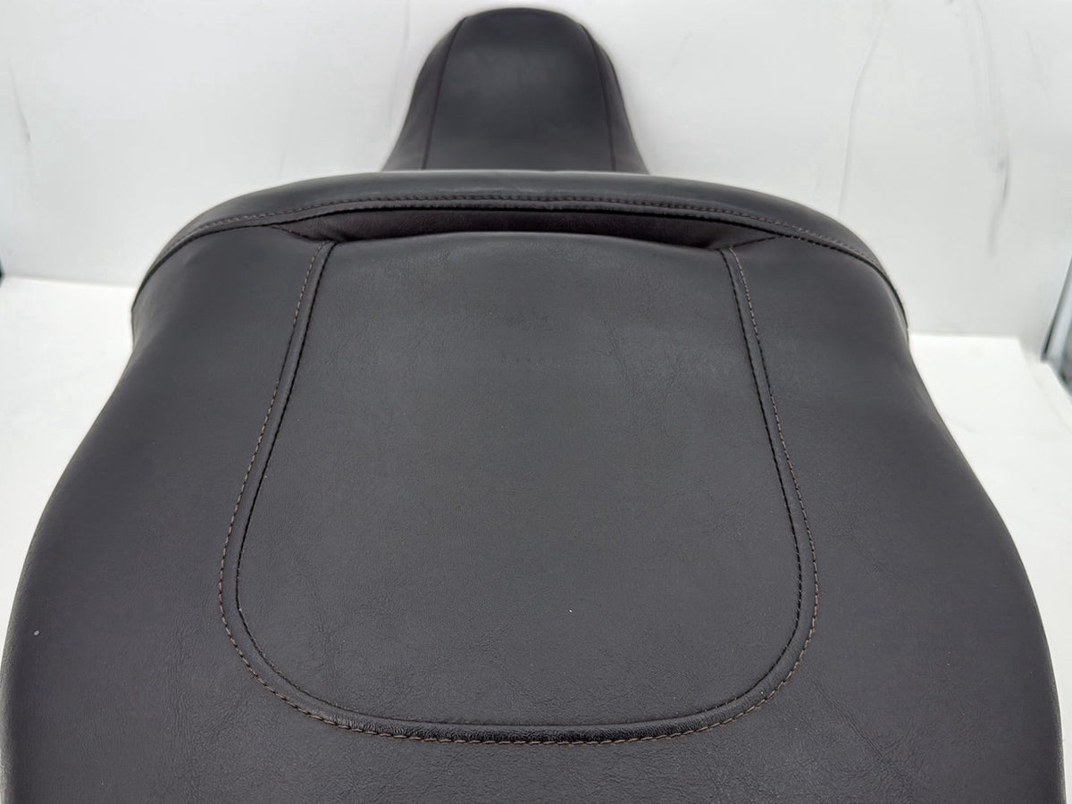 2008 Harley Touring Electra Glide Ultra OEM Passenger Rider Driver Seat Saddle