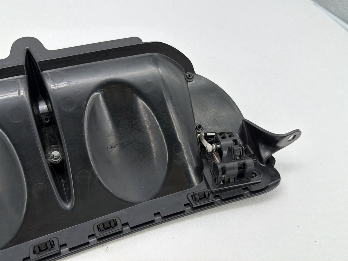 2014 Harley Electra Glide Touring Ultra OEM Front Inner Fairing Air Duct Vent
