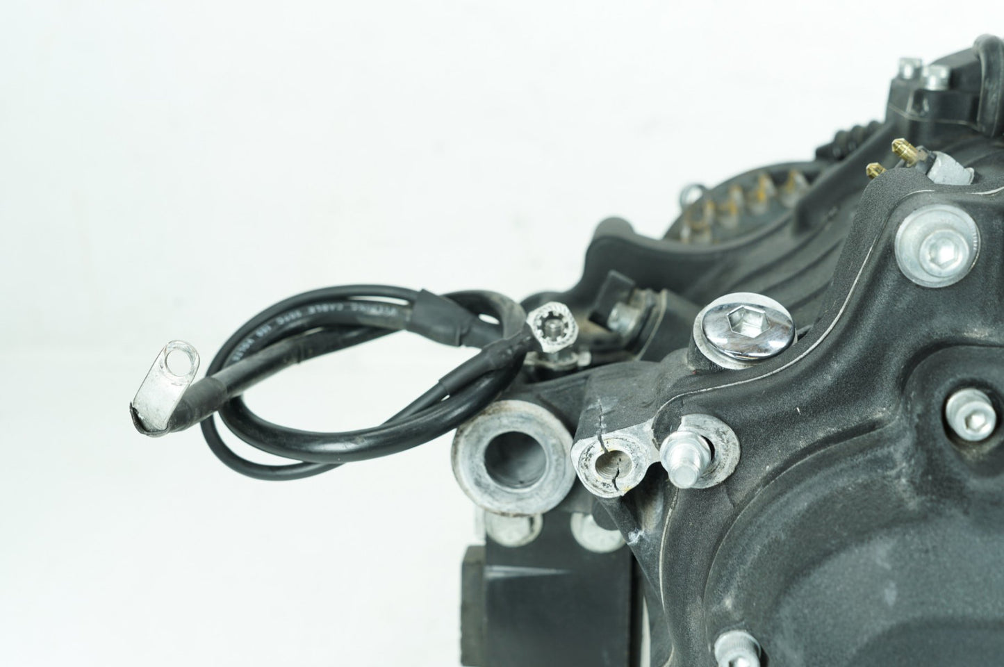 2007 - 2017 Harley-Davidson Dyna Fat Bob 6 Speed Transmission Gearbox  	33083-10A