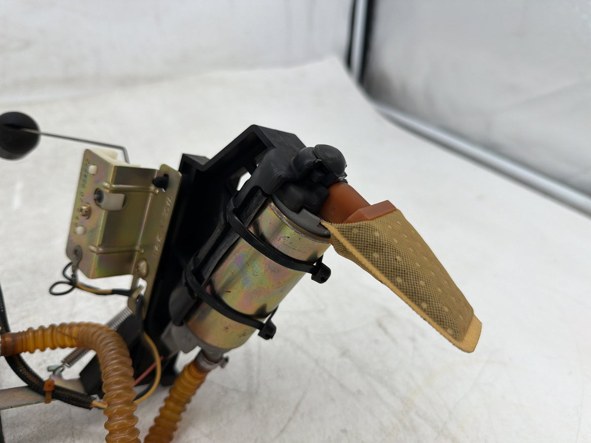 2004 Harley Heritage Softail Classic OEM Fuel Pump Gas Gasoline Petrol Sending