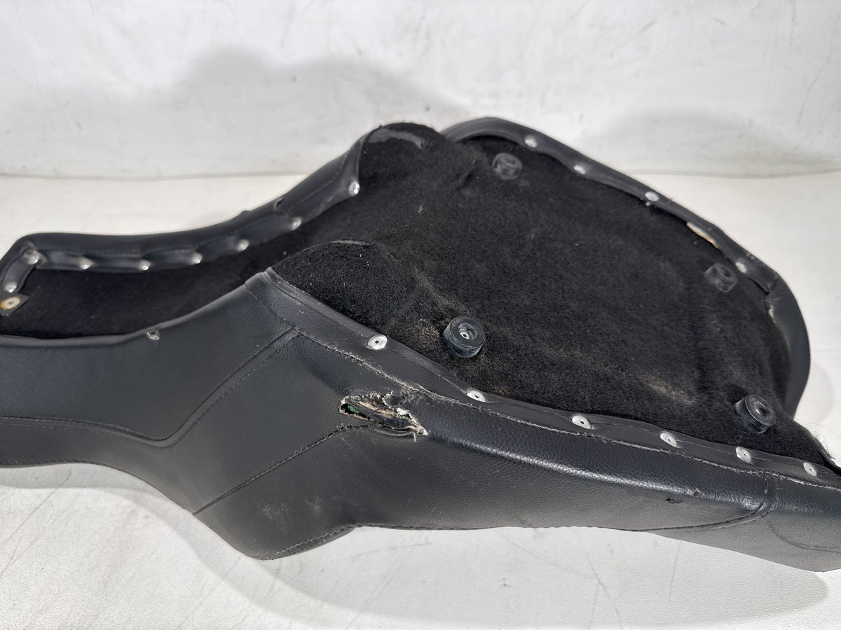 2005 Harley Dyna Wide Glide Passenger Rider Driver Seat Saddle SADDLEMAN Torn