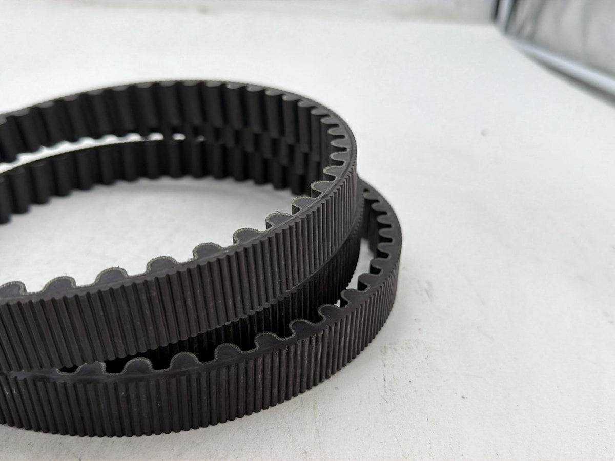 2010 Harley Street Glide Touring FLHX OEM Rear Drive Belt 40024-09 140T 1"